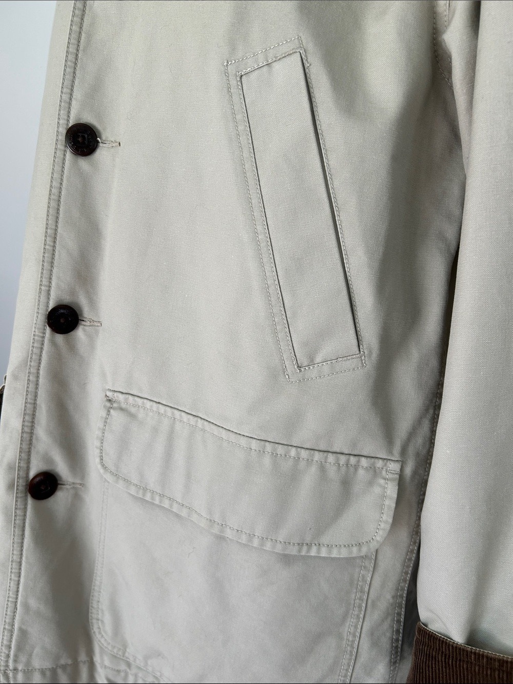 L.L. Bean Vintage Men's Beige Barn Coat with Brown Corduroy Collar/Cuffs - Picture 2 of 16